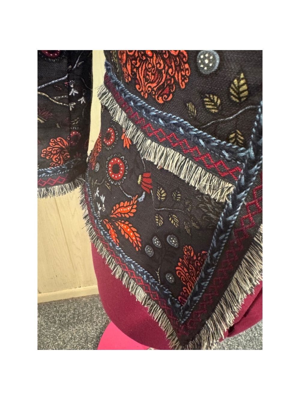 LOFT Primevira Strawberry Embroidered Fringe Open Black Red jacket size 4 - Picture 6 of 16